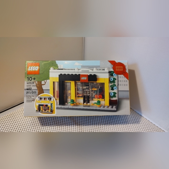 Lego 40528 Lego Store Building Set NWT Building Toy Set - Picture 1 of 4